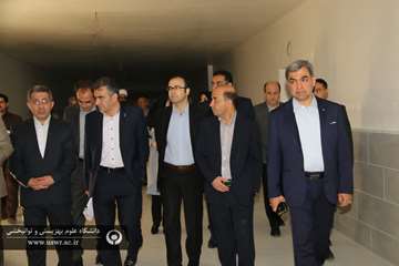 بازدید معاون وزیر بهداشت و هیات رئیسه دانشگاه از مرکز رازی